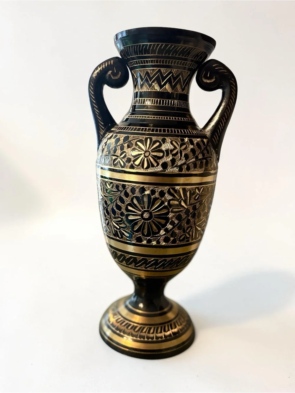 Hand-Etched Black & Gold Vase Statement Planter Decorative Accent Decor 11.5 In - Picture 2 of 6